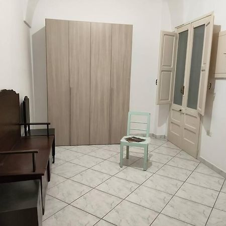 Appartamento In Pieno Centro A Lecce Bagian luar foto